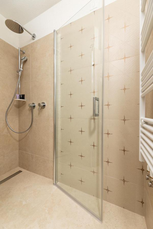 Hotel Marina Krk Town Bagian luar foto