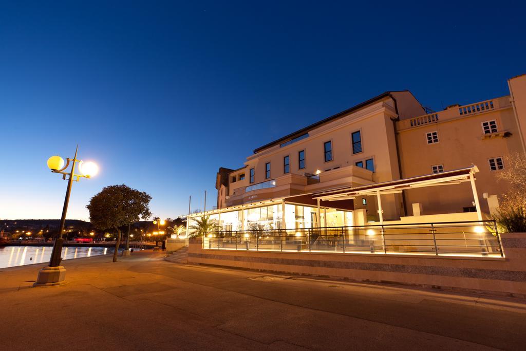 Hotel Marina Krk Town Bagian luar foto